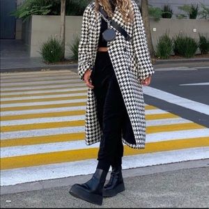 Zara Blogger Leather Flat Platform Chelsea Boots.